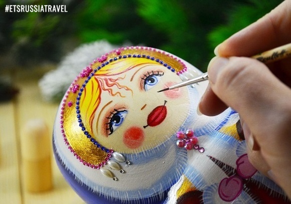 Russia Moscow Matreshka painting master-class tour