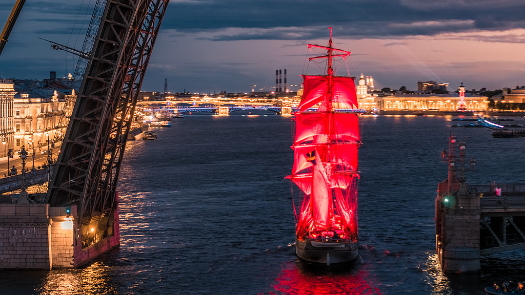 Russia Saint Petersburg Scarlet Sails show tour