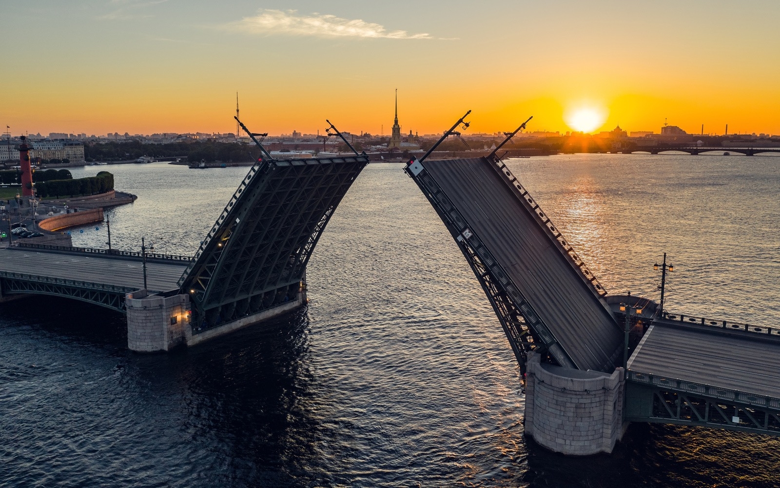 Ночная экскурсия 7 разводных мостов Петербурга ВИП